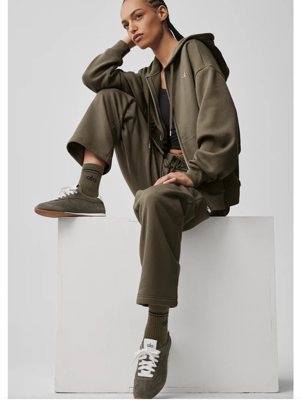 Alo Sunset Sneaker | Olive Tree | Women’s 7.5 | Brand New With Box